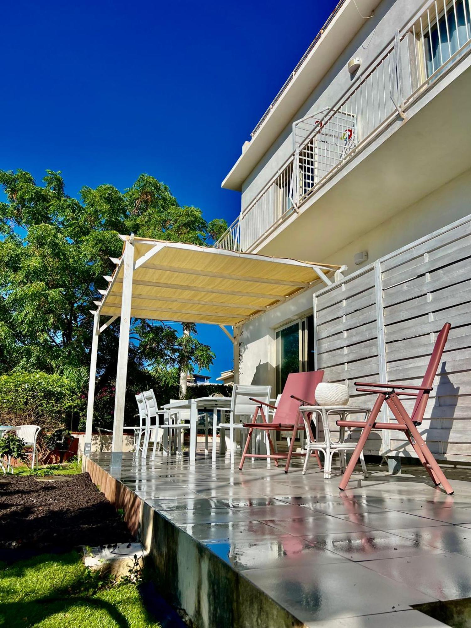 B&B Villa Dunardi Fontane Bianche Exterior photo